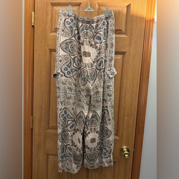 Splendid Venice Paisley Wide-Leg Pants in Cream, Blue and Brown - Picture 7 of 9